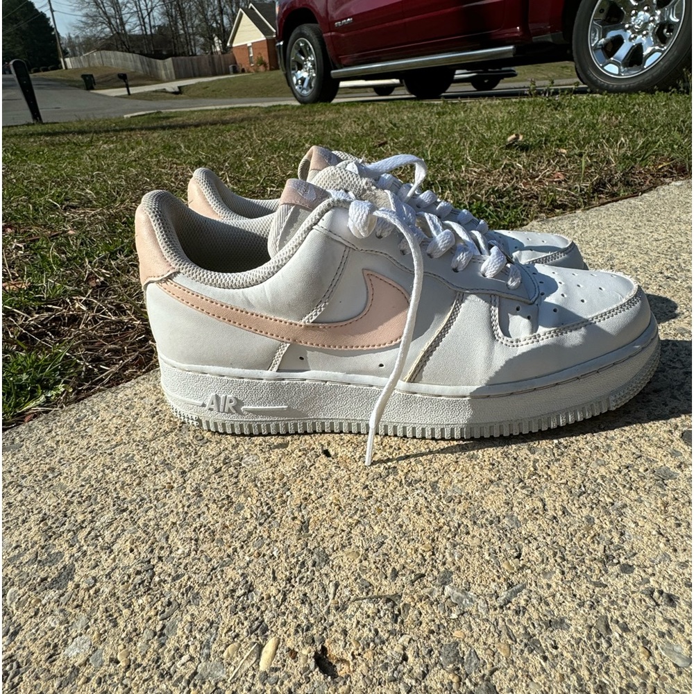 Women’s Size 8 Pink and White Used Nike Air Force 1s